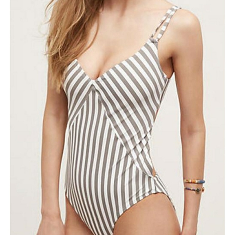 Cupshe striped one piece